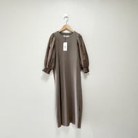 タグ付き未使用品 / UNIVERSAL SEVEN  USAコットンギャザースリーブワンピース