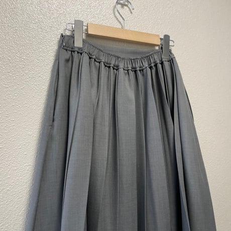 休日と詩 トリトンスカート