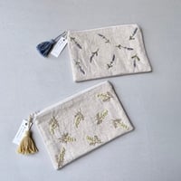 atelier N 花柄刺繍のポーチ