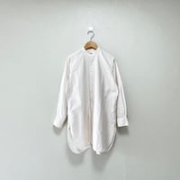 Bacca コットンバックサテンスタンドカラーロングシャツ