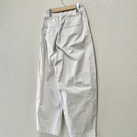 nest Robe コットン2タックテーパードパンツ