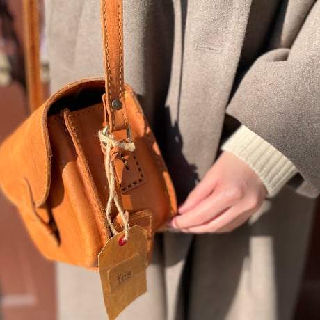 fes ショルダーバッグ