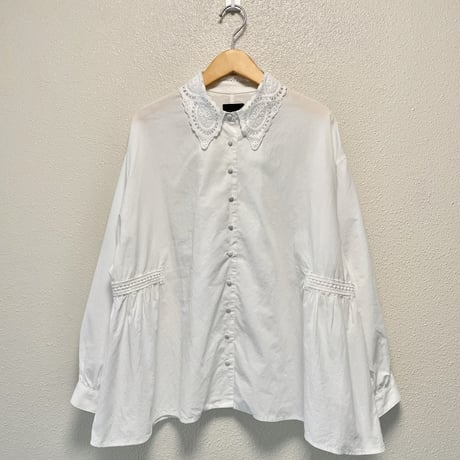 2026SS / 販売継続品 /  オオカミとフクロウ  オオカミと小鳥の囀る木の下で ブラウス