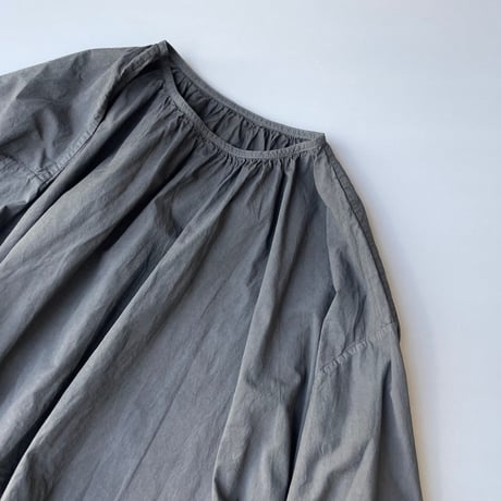 2024AW / Veritecoeur ギャザープルオーバー