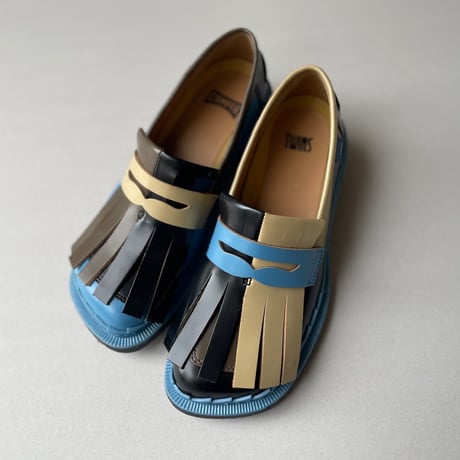 CAMPER TWINS / ローファー