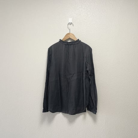 LOISIR リネン断ち切りフリルカラーブラウス