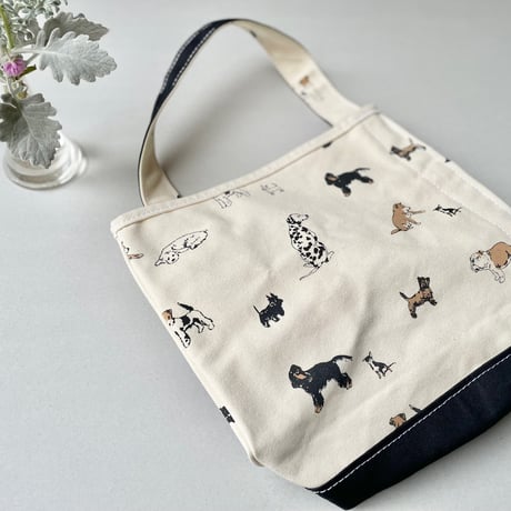 TEMBEA BAGUETTE TOTE DOG