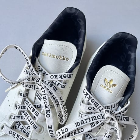 人気完売品 / marimekko × adidas STAN SMITH コラボスニーカー
