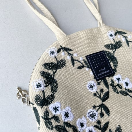 mina perhonen muffin bag -flower crown-