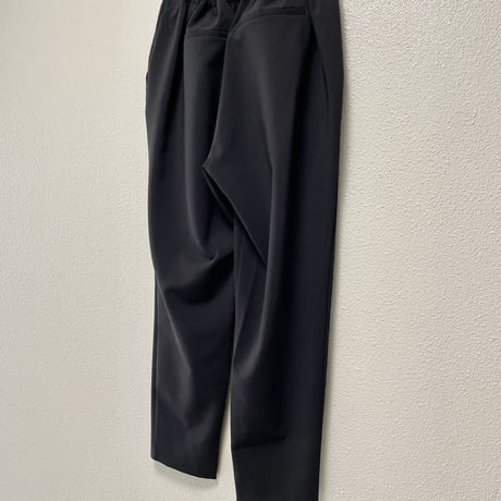 販売継続品 / anana テーパードパンツ ブラック