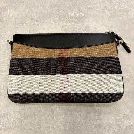 Burberry フラットショルダーバッグ