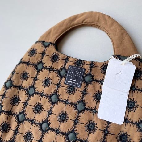 タグ付き / 人気完売品 / mina perhonen  -anemone- egg bag