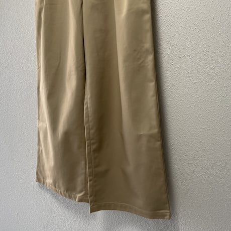 2025 /  タグ付き未使用品 SLOBE IENA チノタックワイドパンツ