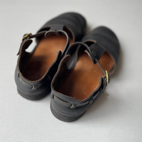 定番販売継続品/ AURORA SHOES T-strap BLACK