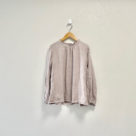 nest Robe リネンスタンドフリルブラウス