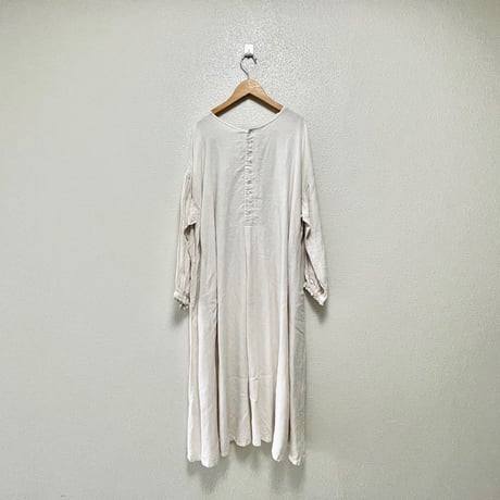人気完売品 / nest Robe リネンスモックドレス