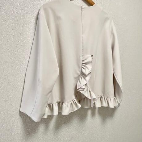 販売継続品 / anana 裾フリルブラウス グレージュ