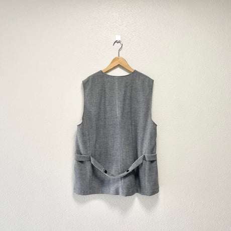 2023AW / MidiUmi Vネックベスト
