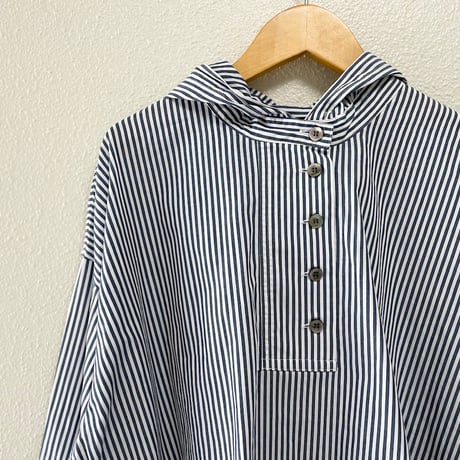 mizuiro ind / ストライプ フード付き ショートプルオーバー