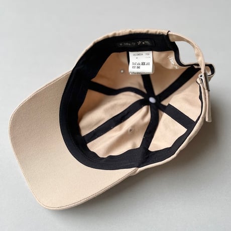 To b. by agnes b. WO84 CAP メッセージキャップ