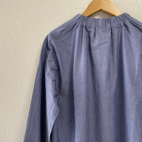 DAIRY COMFORT NATURAL LAUNDRY コットンハイネックブラウス
