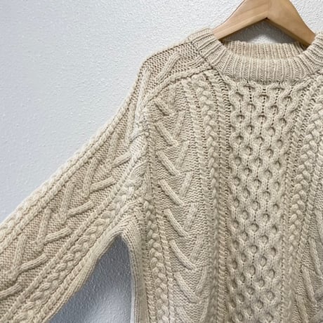 AMERICAN EAGLE ケーブルハンドニット