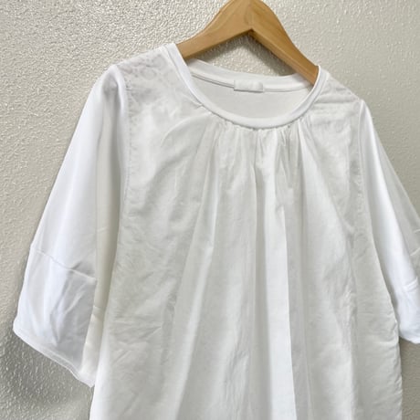 販売継続品 / TORIHS フロントレースT(花柄) 3(L)