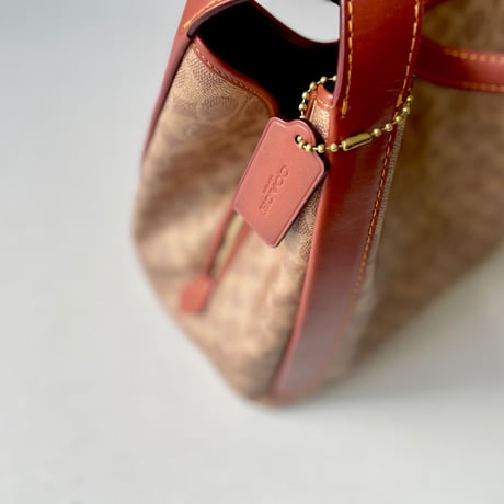 COACH ハドリーホーボー シグネチャーキャンバス