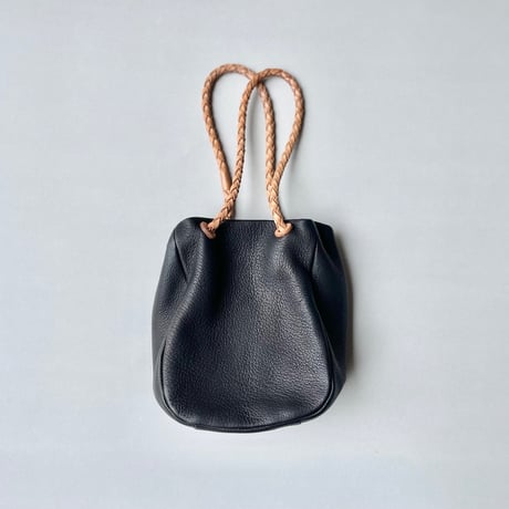 販売継続品 / nuitomeru 山羊革 巾着トートバッグ