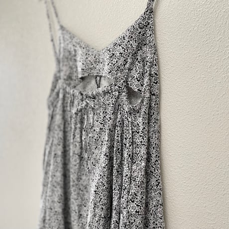 nest Robe ヘンプ BLACK FLOWEL ワンピース