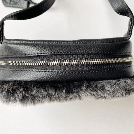 REN  FAKE FUR ミニチェストバッグ