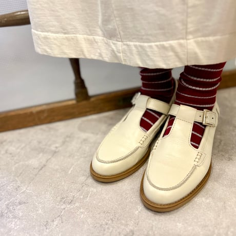 ENESS Tストラップローファー