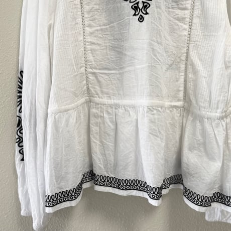 2024SS SLOBE IENA フラワー刺しゅうペプラムブラウス