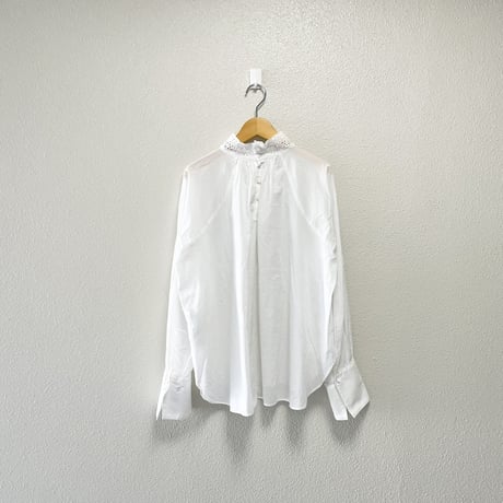 2024AW / Spick&Span / コットンエンブロイダリーカラーブラウス