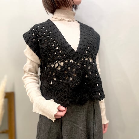 MIDIUMISOLID モチーフかぎ針編みベスト