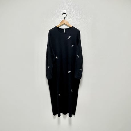 人気完売品 / minaperhonen -choucho- カットソードレス