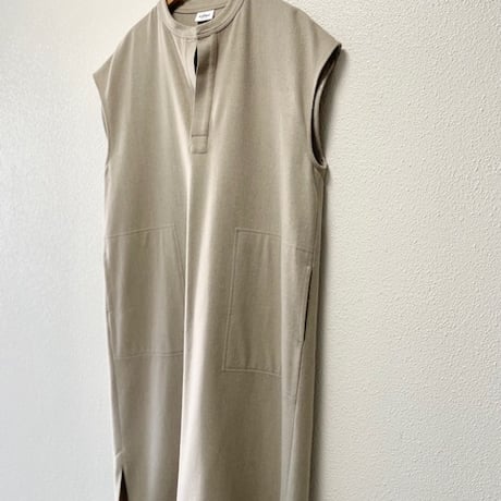 人気完売品 / 2024AW  LE GLAZIK  ウールワンピース