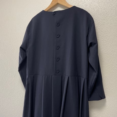 atelier naruse×KURASHI&Trips PUBLISHING 「大切な日もわたしらしく」フォーマルワンピース（プリーツ）