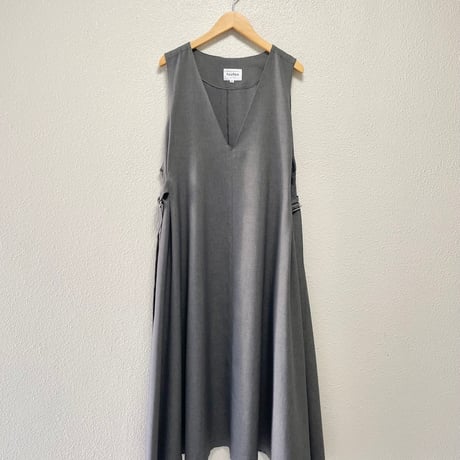 販売継続品 / foufou  v neck jumper skirt