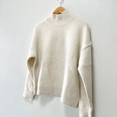 2023AW / BEARDSLEY ホワイトヤクプルオーバー