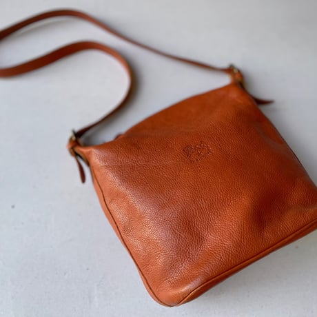 IL BISONTE  バケツショルダーバッグ
