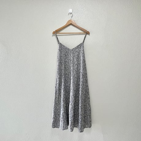 nest Robe ヘンプ BLACK FLOWEL ワンピース