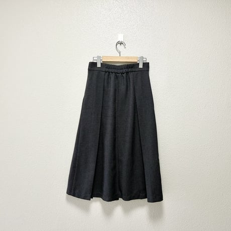 used ボックスプリーツスカート