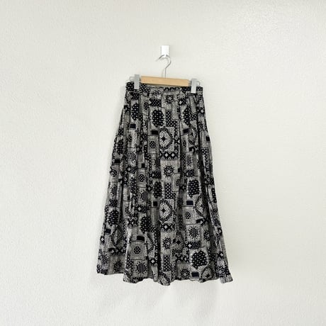 MARMARMAR タックボリュームコクーンスカート
