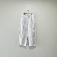 nest Robe コットン2タックテーパードパンツ