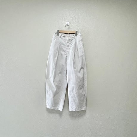 nest Robe コットン2タックテーパードパンツ