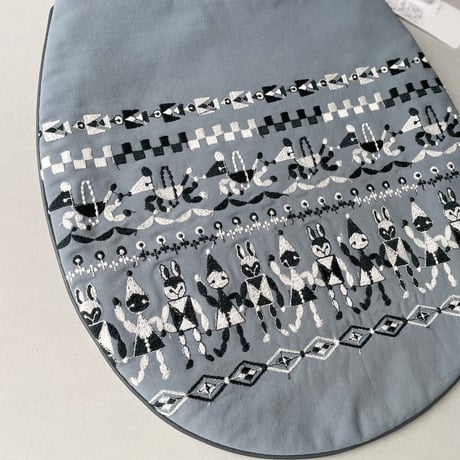 2024 / 人気完売品 / タグ付き未使用品 / minaperhonen egg bag -fun-