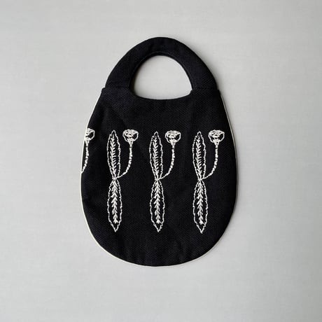 2023SS / 人気完売品 / minaperhonen egg bag -developpe-