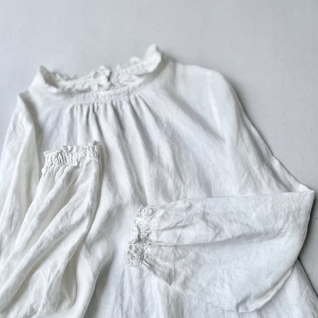 nest Robe リネンスタンドフリルブラウス