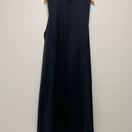 2024AW / 人気完売品 utilite  サキソニー ストレッチ ジャンパー スカート ブラック